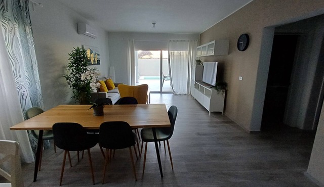 Luxury EgoVista PH, 2 Hab, Sea View in Dominicus