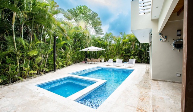 Luxury Villa Lia, Metro Country Club, Juan Dolio, 16 pers. in Playa Juan Dolio