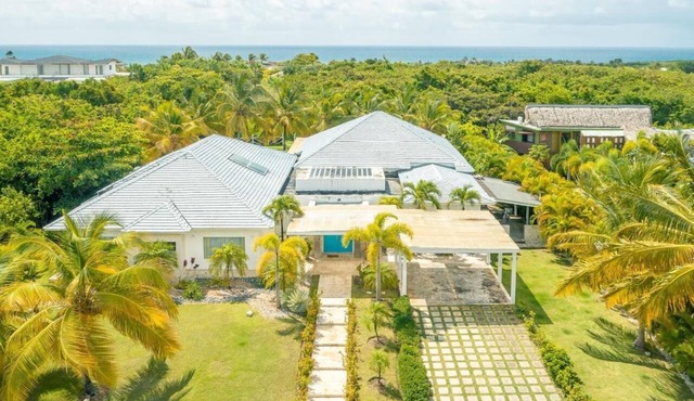 Luxury Villa in Cap Cana, Golf & Beach in Punta Cana