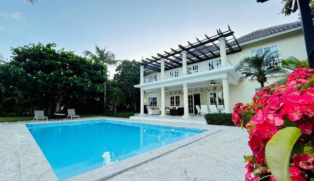 Luxury Villa in Punta Cana Resort, Golf and Beach in Punta Cana