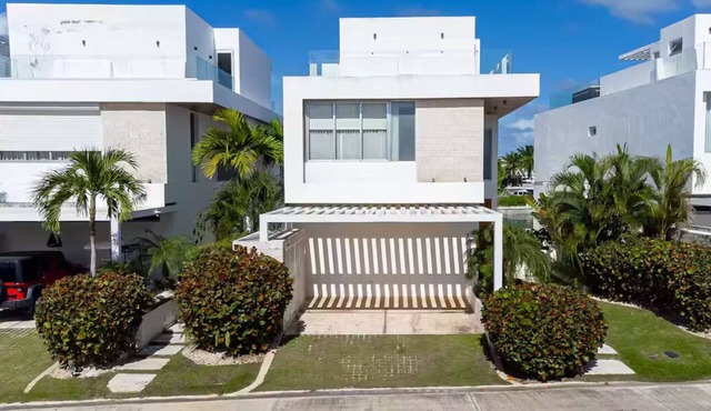 Luxury water front punta cana in Punta Cana