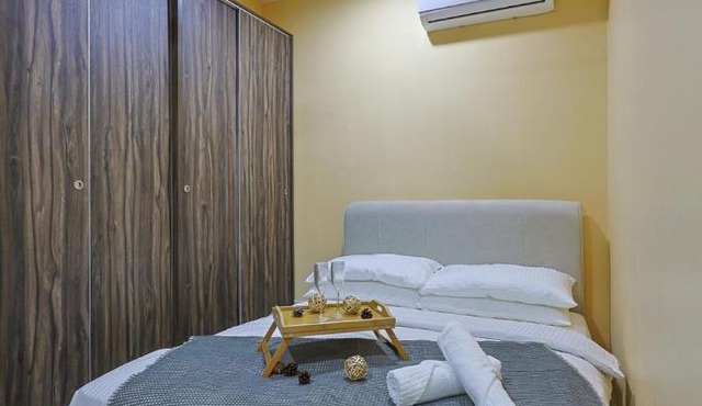 Majestic Residence KLCC Modern City Living Near Train in Kuala Lumpur