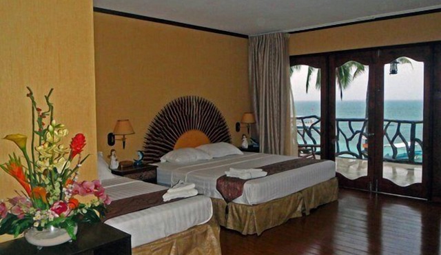 Malapascua Legend Water Sports & Resort in Daanbantayan