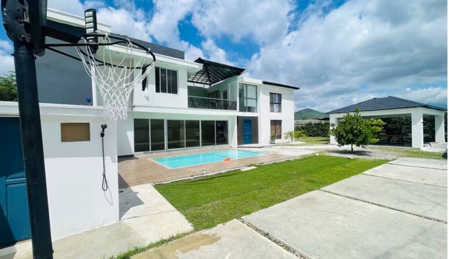 Marvelous 3-bedroom house with AC in charming in Bani, Pizarrete in Pizarrete