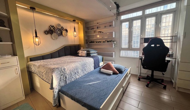 Marvinn's by LVH - Family Studio/Pull-out beds. Near NAIA,Free WIFI/Netflix!