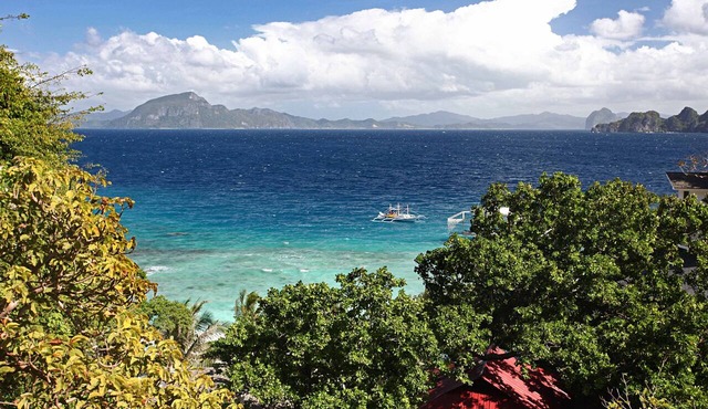 Matinloc Island Resort in El Nido