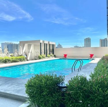 Median Condo Staycation near IT Park Cebu