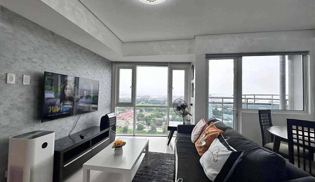 Modern 1BR Condo Retreat in Pasay in Pasay City