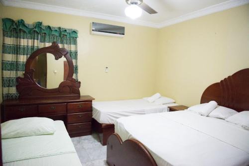 Modern 2BR Apartment Terrace Near Airport - Santo Domingo Este in La Viva