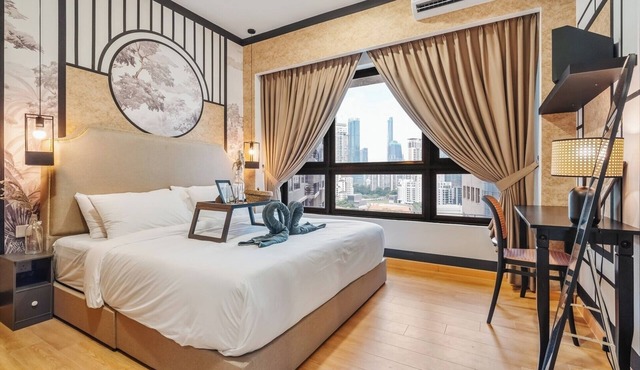 Modern Art 2BR @ Agile Bukit Bintang | WiFi+Netflx