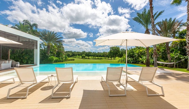 Modern Villa with spectacular Golf Views inside the famous Casa de Campo resort in La Romana