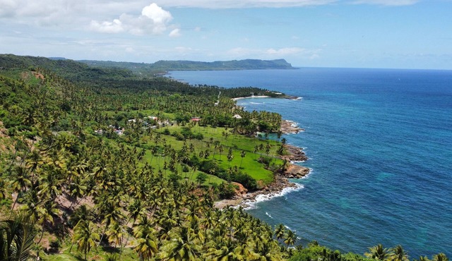 Mountaintop villa for film, TV and photo shoots only. Not for vacation rental. in Samana