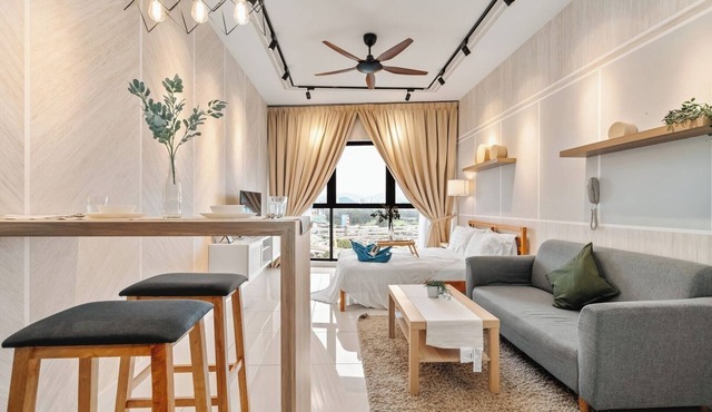 Muji Studio @ Continew |Near TRX + Wi-Fi + Netflix