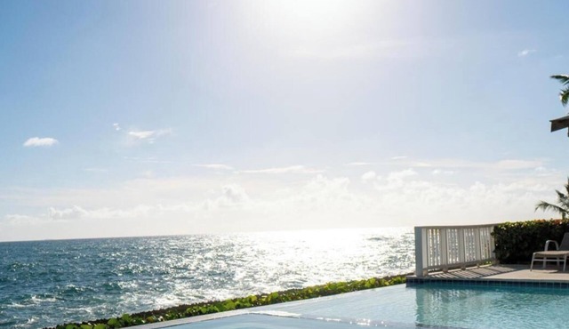 My Oasis .3-bedroom 3-bathroom waterfront condo with AC in charming Juan Dolio, in Juan Dolio
