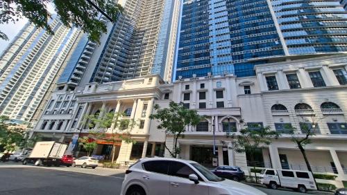 Mysuites2go 6S UPTOWN PARKSUITES T2 in Manila