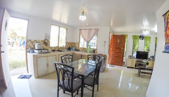 Native Beachfront House Alcoy Cebu in Alcoy