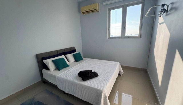 Near KLIA, Putrajaya & Cyberjaya Affordable & Stylish Stay @ LBS SkyLake Puchong
