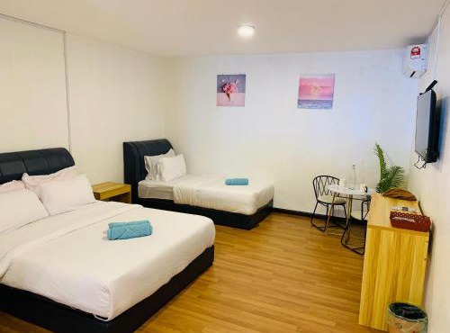 New Taman Park homestay near airport 塔曼民宿 6pax