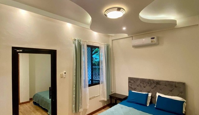 Newly built modern house with garden view. We are pet-friendly!