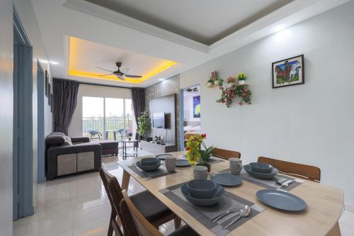 Nice Emerald Avenue suite