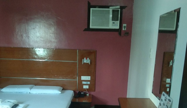 Nice Hotel Pasig in Pasig