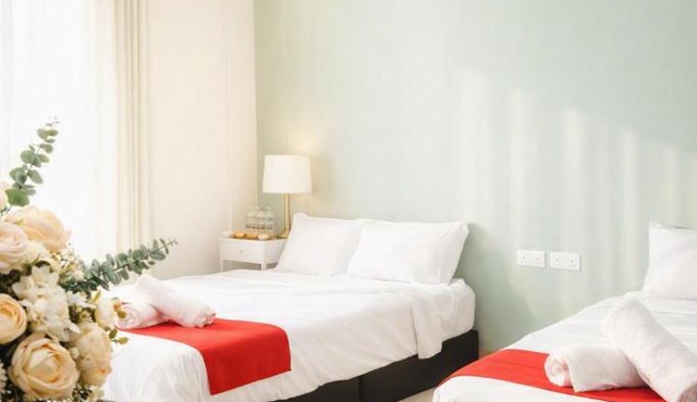 Night Queen Express Hotel KLIA T1 and KLIA T2