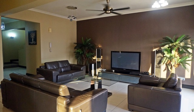 North Borneo Paradise 12 Pax Penthouse