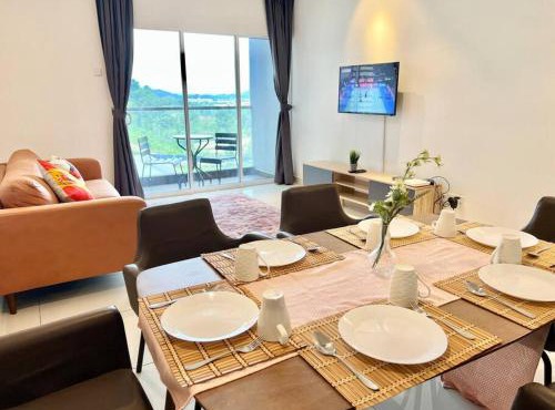 O1 Pavilion 1-10Pax Bukit Jalil 3Room 5Bed TV&WIFI in Kuala Lumpur