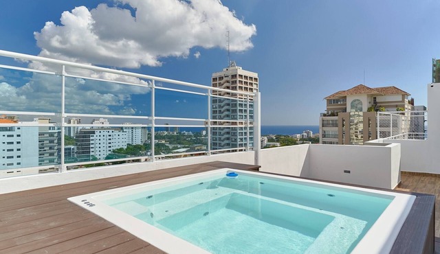 Oasis Urbano Family 2br Pool Gym Lm22-8B in Santo Domingo