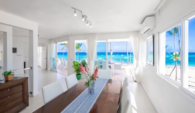 Ocean View Luxury Apartment Directly on the Los Corales Beach in Punta Cana