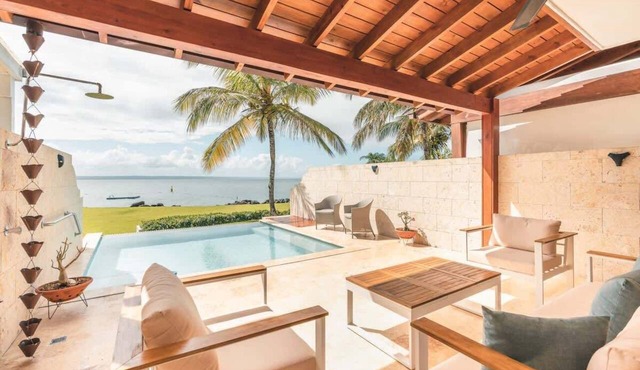 Ocean view villa with private pool in Samana in Samaná