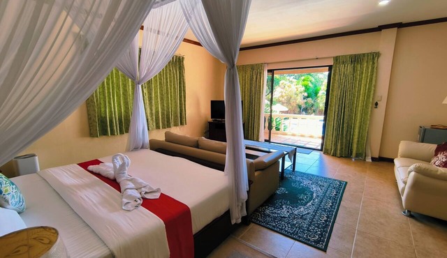Ogtong Cave Resort in Santa Fe