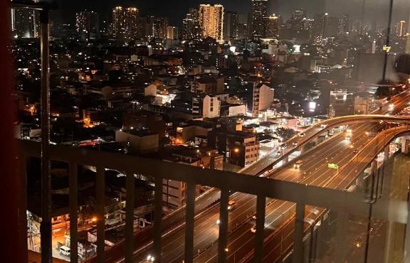 One bedroom Condo Unit in Makati Laureano Di Trevi Tower 1, Unit 2301 ,Pio Del Pilar, Makati City