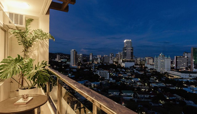 Padgett Place - Deluxe Suites