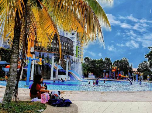 Palace Melaka Top 1 Waterpark Tickets with Unlimited Access by YGM in Malacca