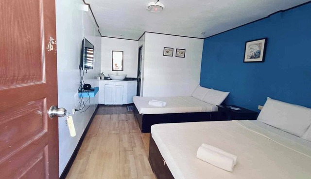Paniman Bay lodge in Caramoan