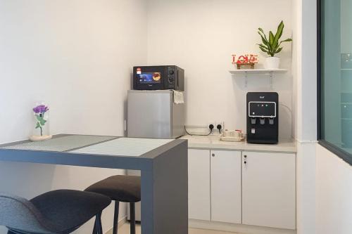 PD D'Wharf High Floor Studio With Private Entrance And Seaview Balcony