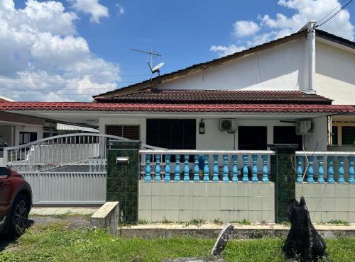 Peaceful Bungalow Retreat in Ipoh