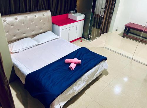 Peaceful Inn Deluxe Queen Room with spa facilities