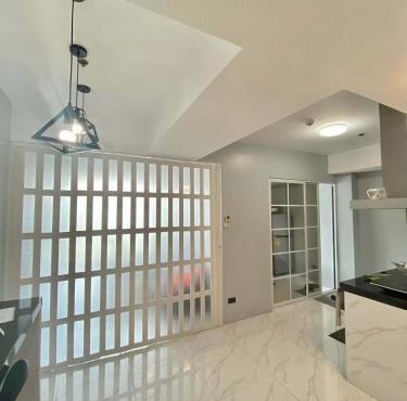 penthouse condo in Azure - near airport