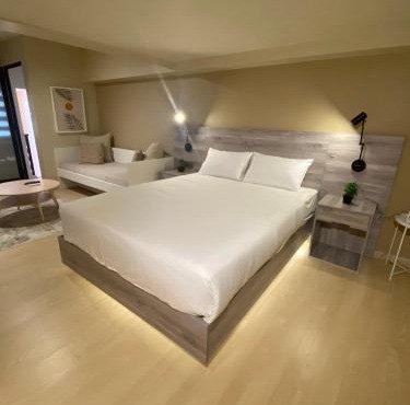 Penthouse Loft Unit with Balcony 3309 AMA Tower in Mandaluyong