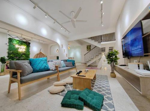 Petaling Jaya Damansara Uptown Landed Home for up to 15pax, 4BedRoom,1 Utama , Starling Mall , Atria Mall, IKEA