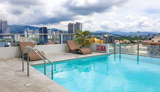 Poolside Condo Unit in Mabolo Garden Flats