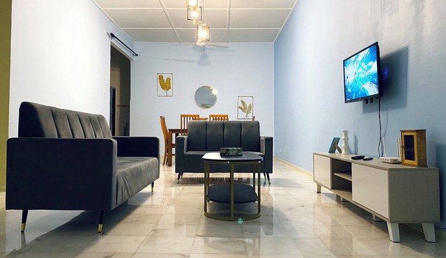 Premium KLIA Homestay Near Sepang Circuit - WiFi - 15 mins - Family Friendly