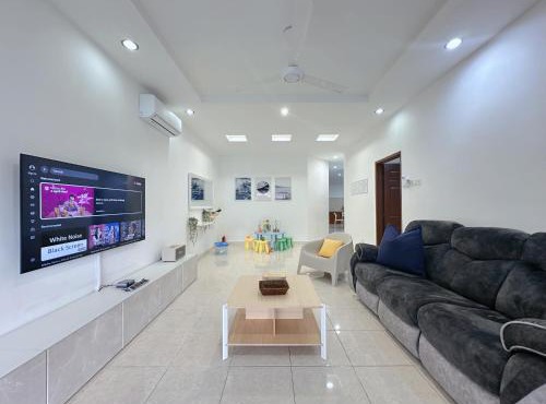 Premium singlestorey Semi-D BM Alma 10pax near Aeon-Lotus's