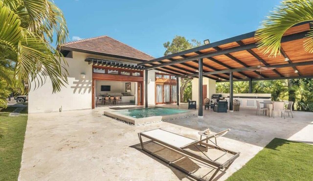 Private 3BR Villa with Pool, BBQ & Spacious Garden in Punta Cana