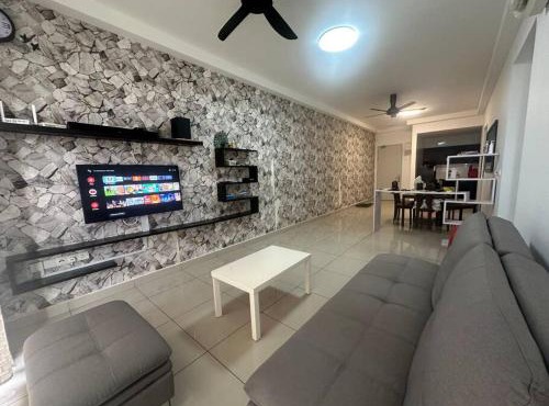 Puchong Condo Free WiFi & Netflix in Puchong