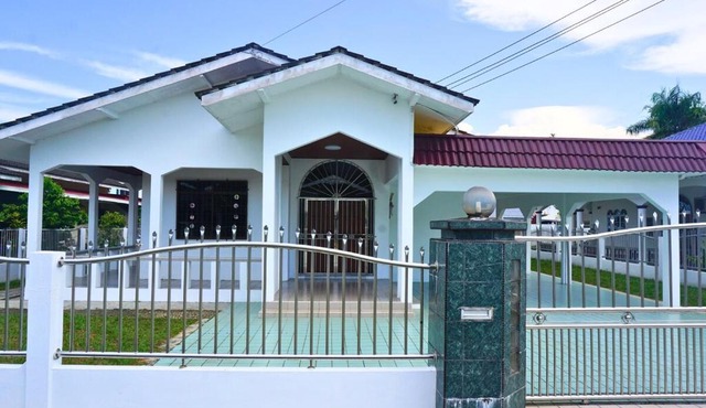 Pujut 7 Homestay