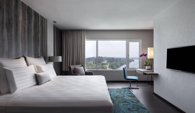 Pullman Miri Waterfront