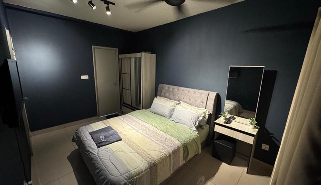 Puncak Alam Cozy Blue Escape nearby UITM